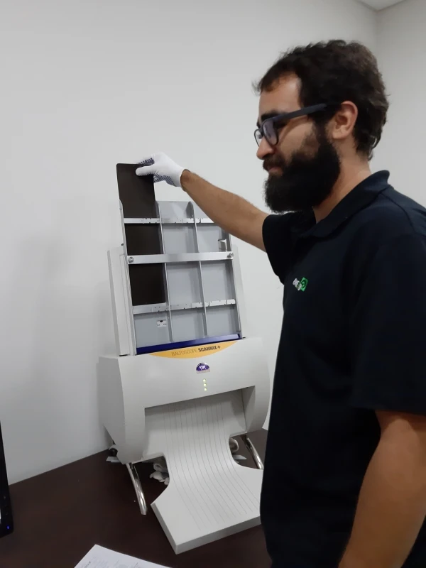 digitalização de filmes radiográficos e ecrans