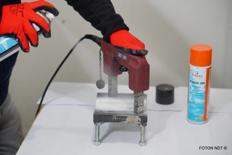 inspeção de equipamentos por liquido penetrante
