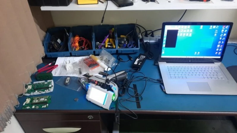 manutenção de espectrômetro analisador de ligas metálicas